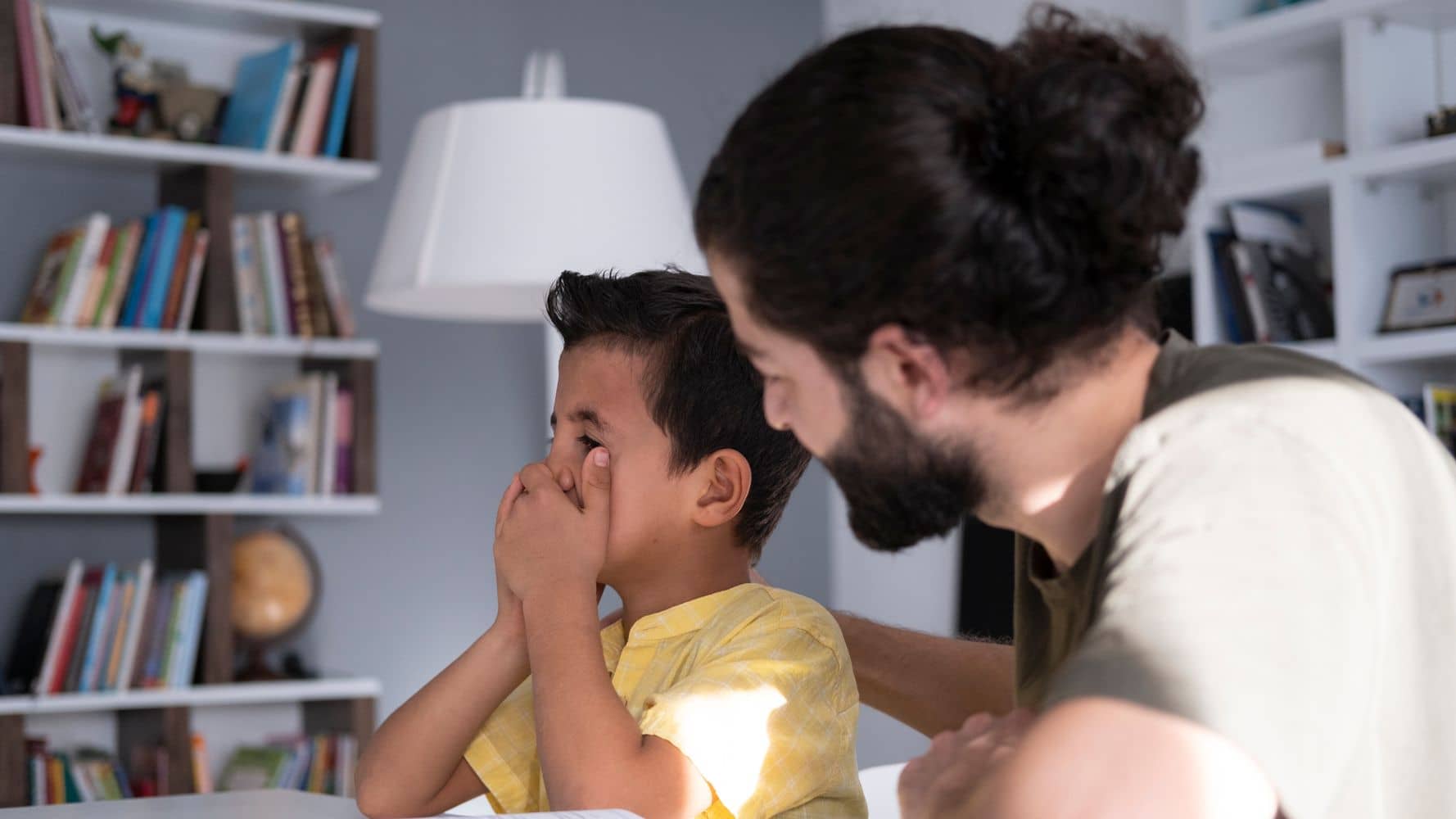 6 Psychologically Damaging Things Parents Say To Their Kids Without Realizing It